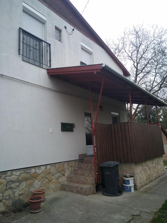 Budai Vam Apartmanhaz Pécs Exterior foto