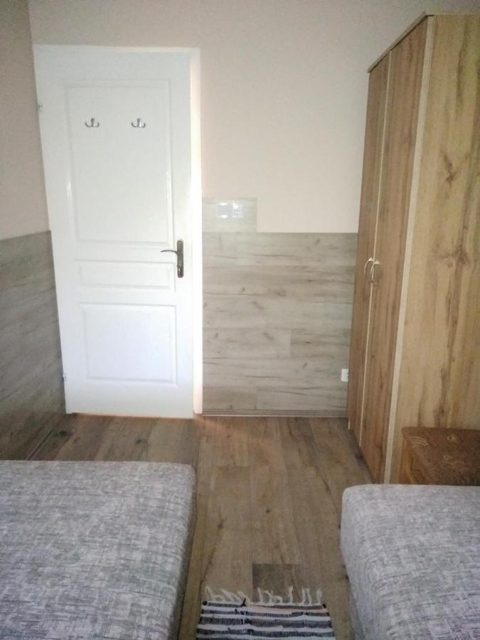 Budai Vam Apartmanhaz Pécs Exterior foto