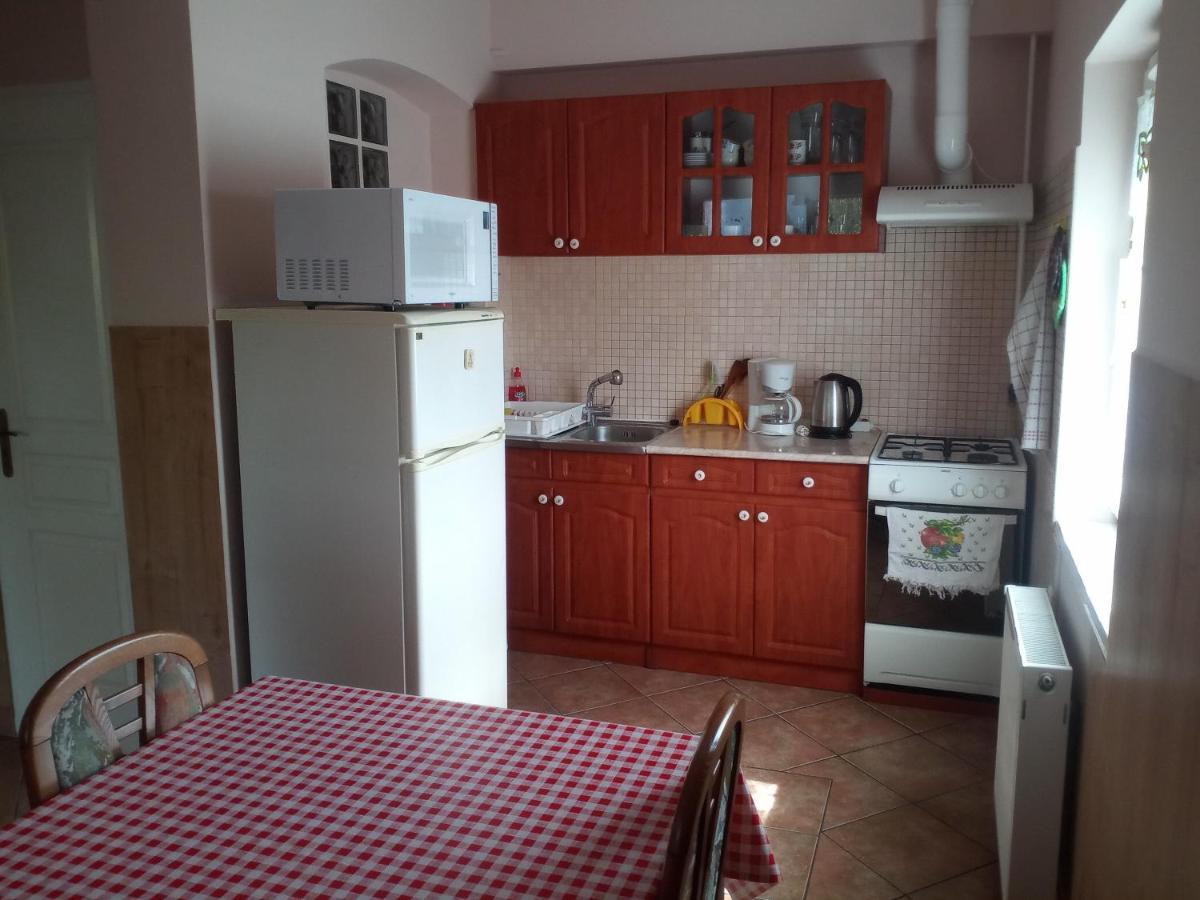 Budai Vam Apartmanhaz Pécs Exterior foto
